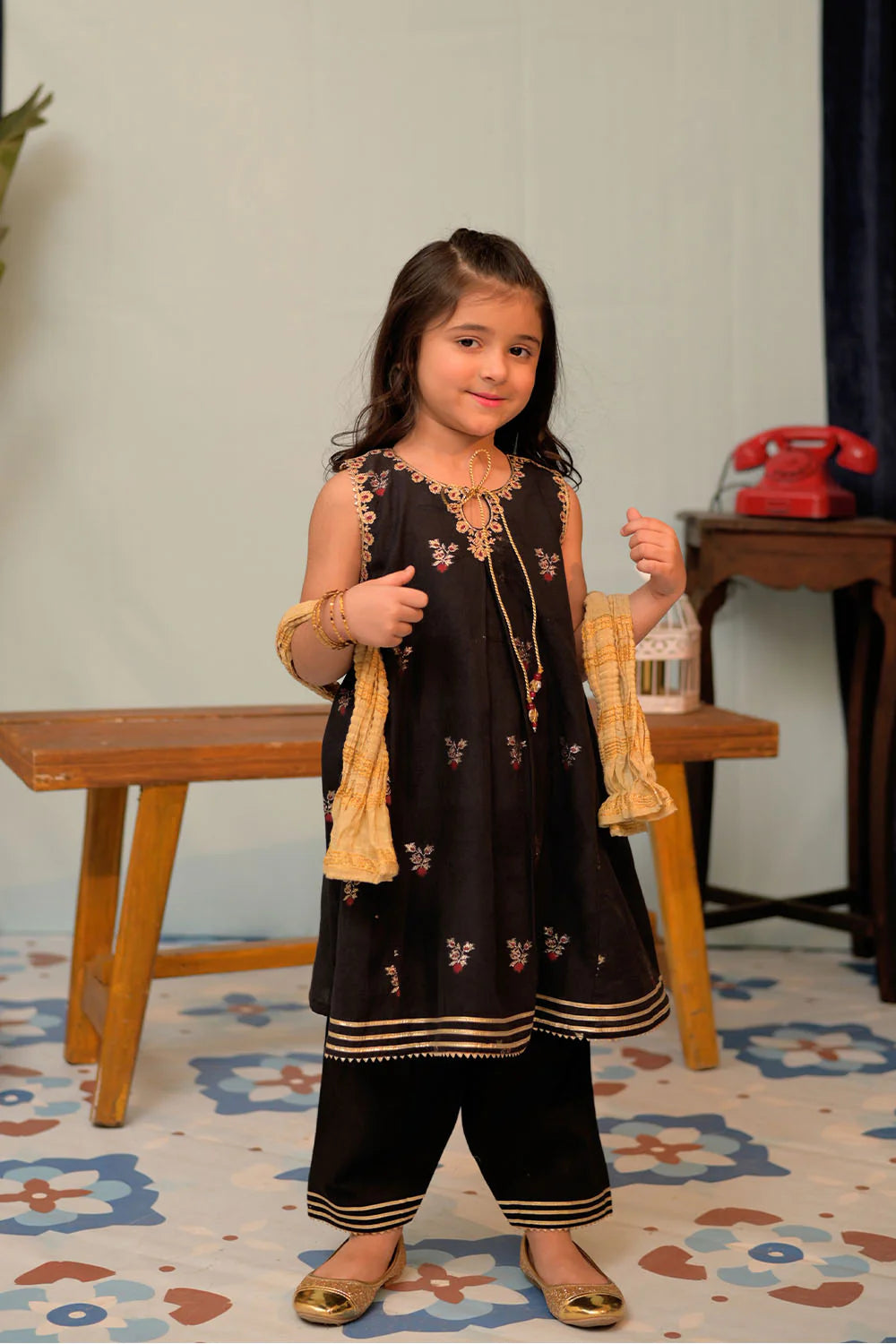 SN-02924 | Black & Multicolor | Casual Plus 3 Piece Suit | Cotton Jacquard
