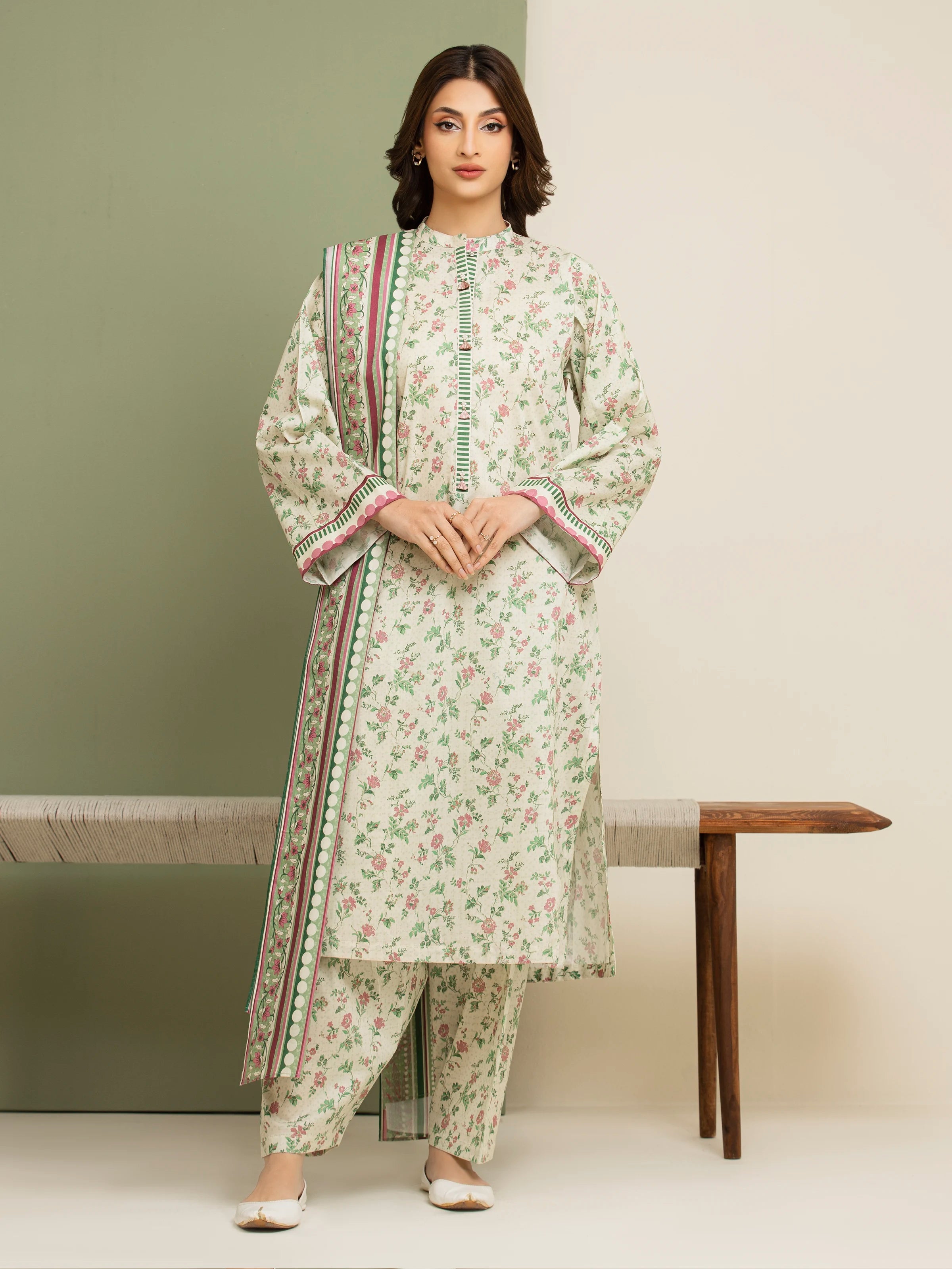 ED Unstitched Cream Printed Lawn 3 Piece