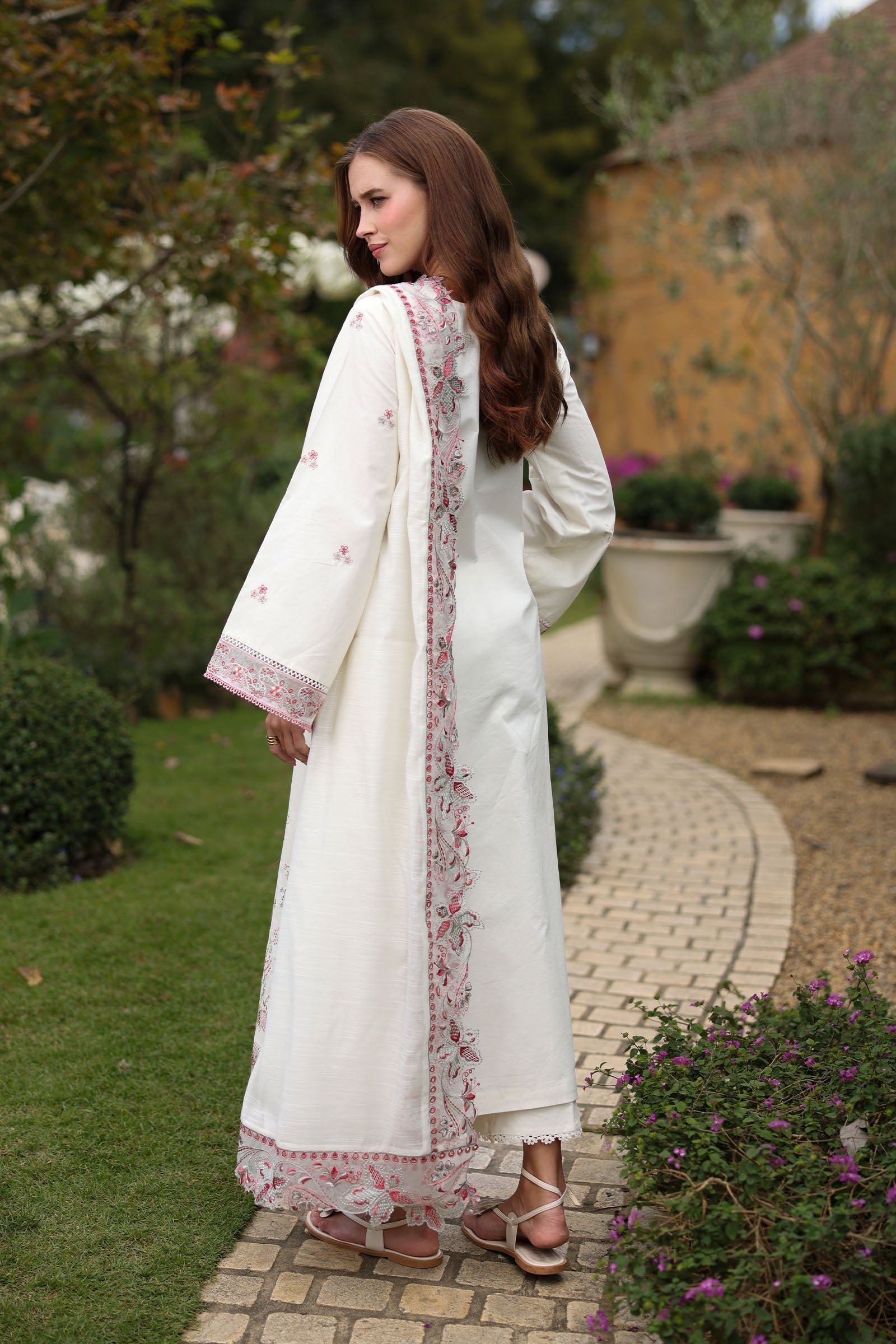 Raaya - Lawn Collection Rameen 26 - Vol II - Evlayn