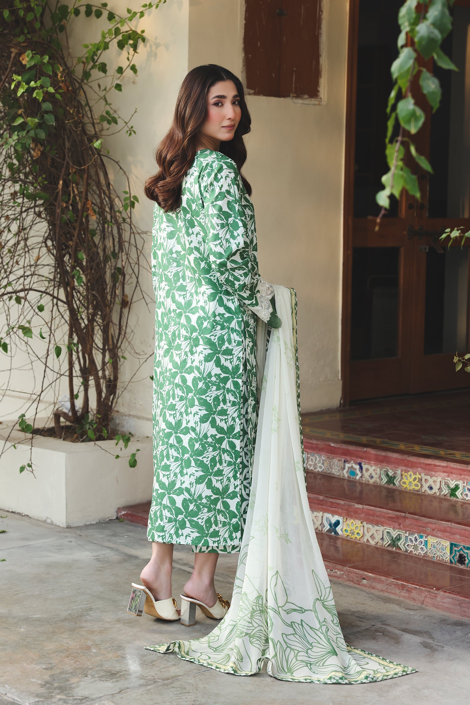 Raaya - Lawn Collection Rameen 26 - Vol II - LANTANA