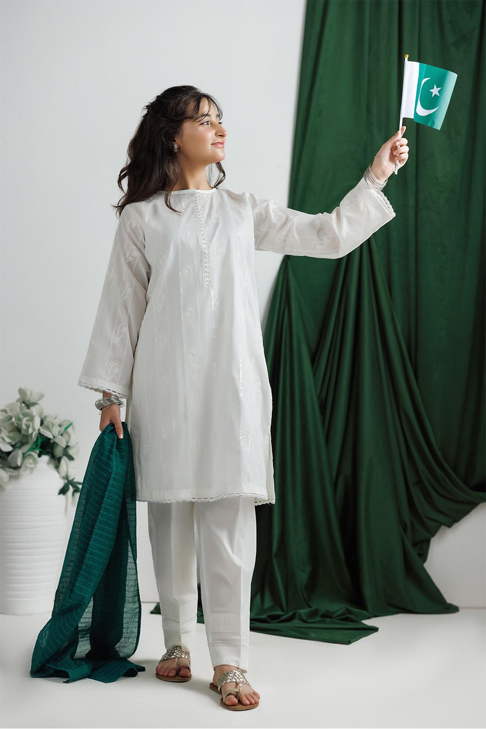 SENORITA | White | Casual 3 Piece Suit | Cotton Lawn Printed