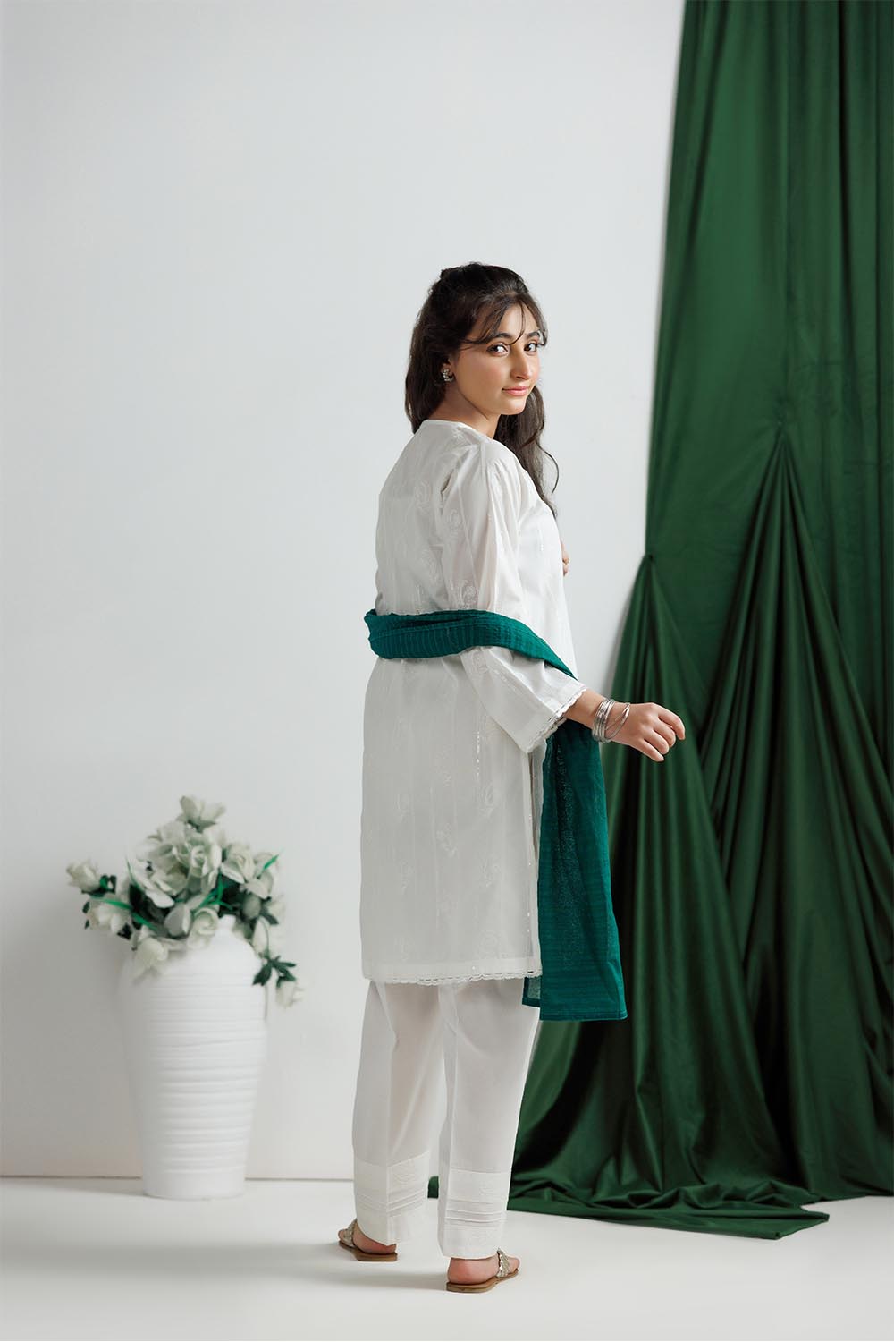 SENORITA | White | Casual 3 Piece Suit | Cotton Lawn Printed