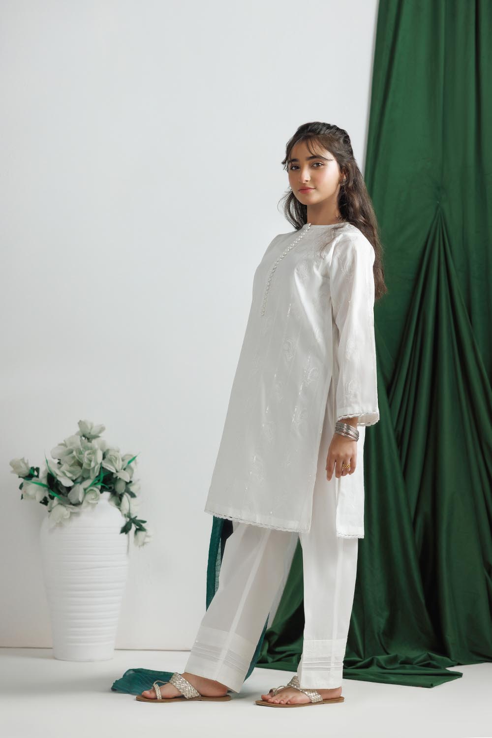 SENORITA | White | Casual 3 Piece Suit | Cotton Lawn Printed