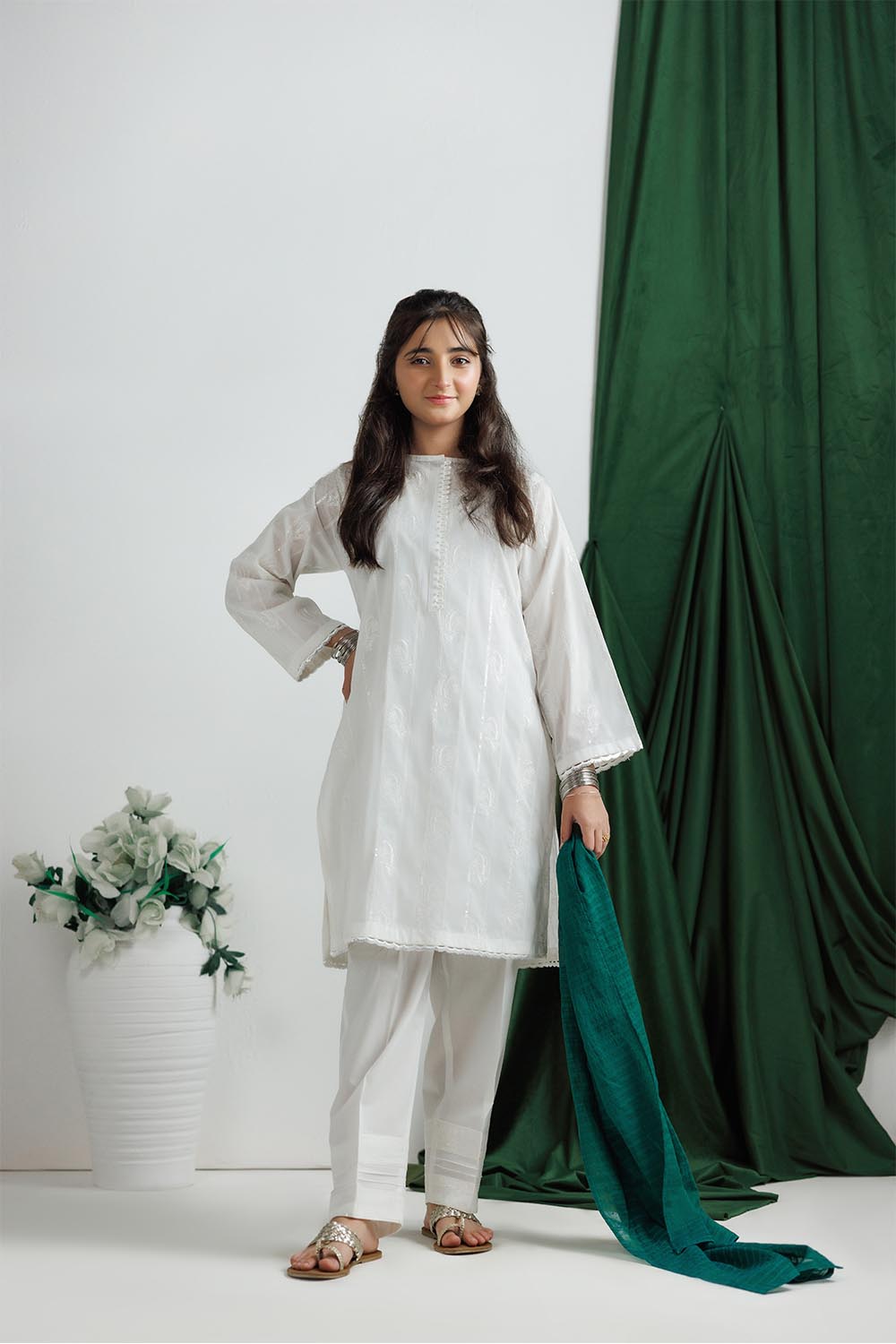 SENORITA | White | Casual 3 Piece Suit | Cotton Lawn Printed