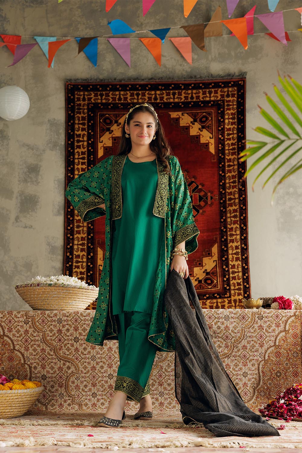 SN-02985 | Green & Multicolor | Casual Plus 3 Piece Suit | Cotton Dobby Dye over Gold Print