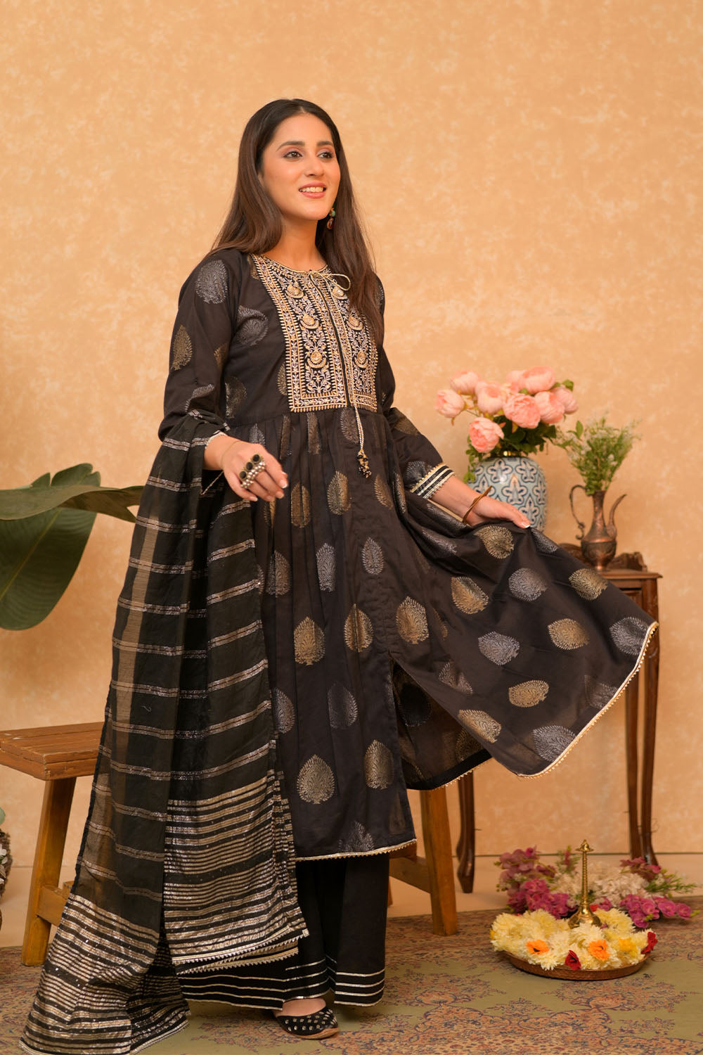 SN-02861 | Black & Gold | Casual Plus 3 Piece Suit | Cotton Jacquard