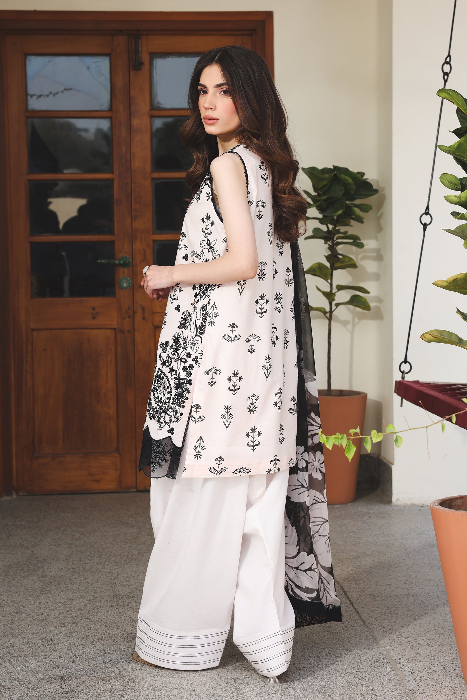 Raaya - Lawn Collection Rameen 26  -IRIS