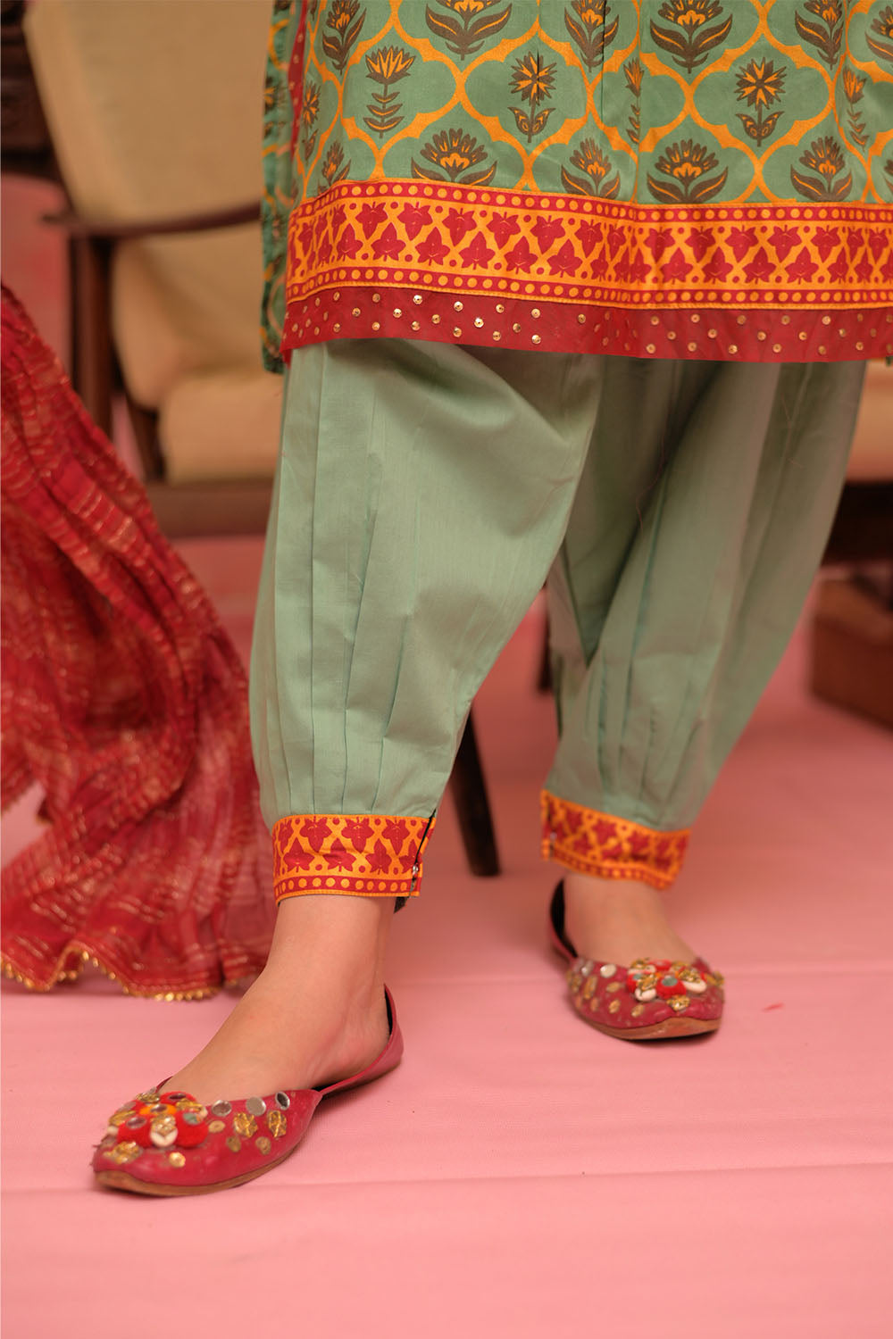 SN-02886 | Green & Multicolor | Casual Plus 3 Piece Suit | Cotton Lawn Gold Print