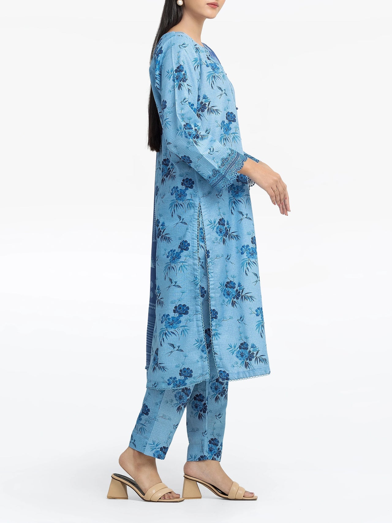 ED-Pret 3Pc Embroidered Khaddar Suit