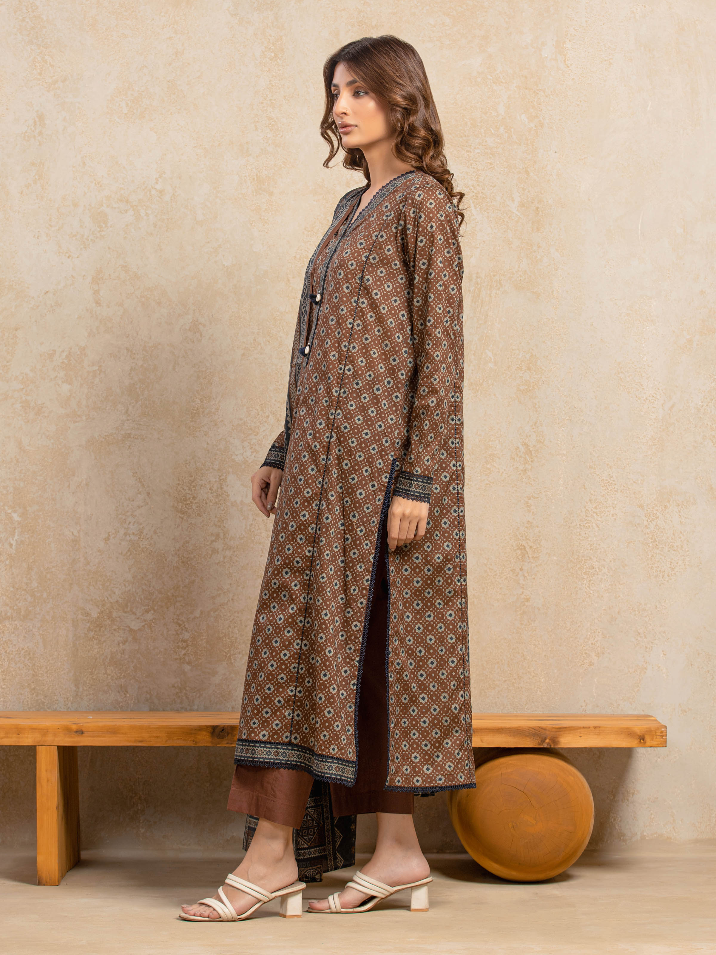 Edenrobe Unstitched Dark Brown Printed Khaddar 3 Piece