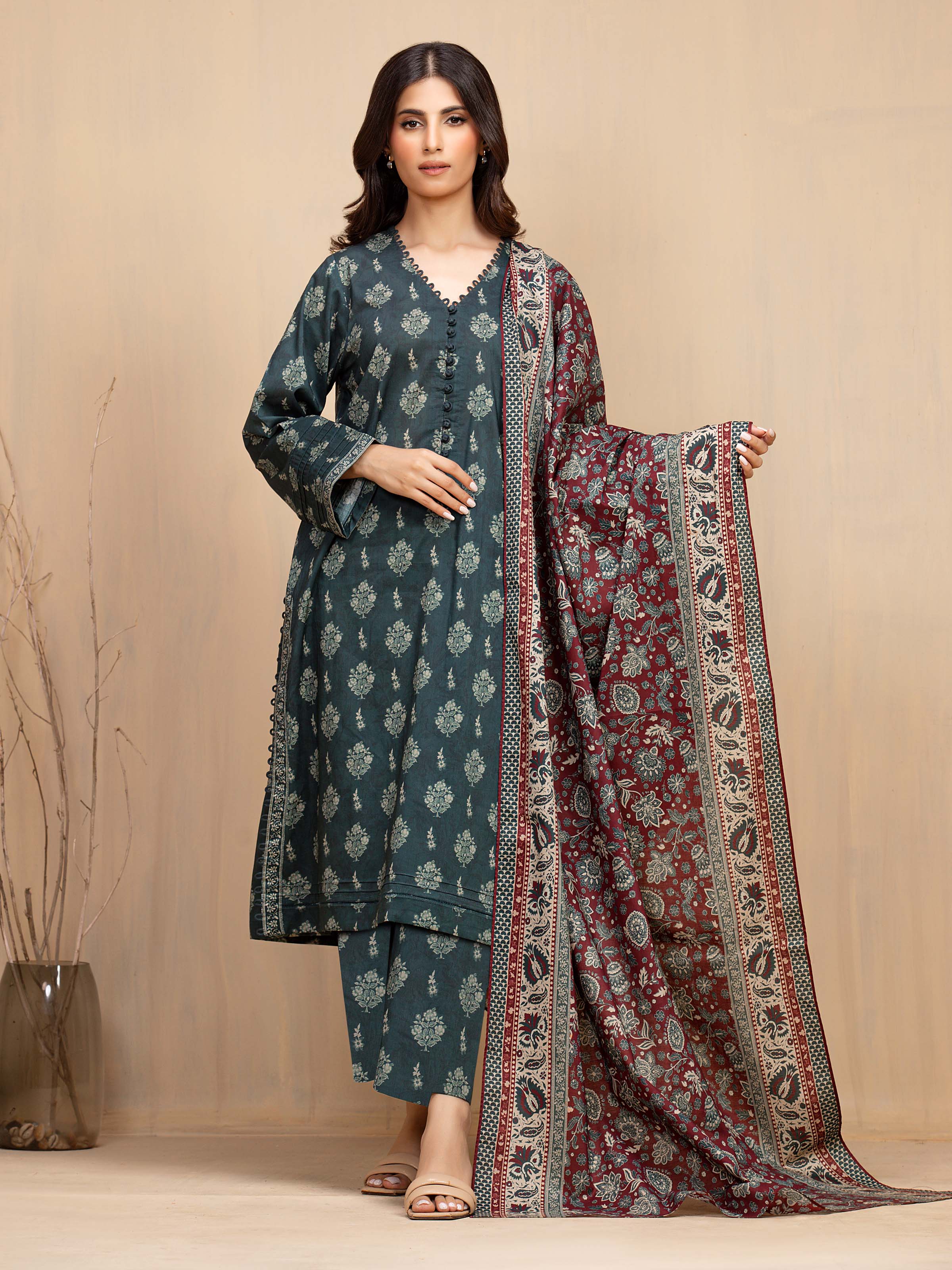 Edenrobe Unstitched Bottle Green Printed Khaddar 3 Piece