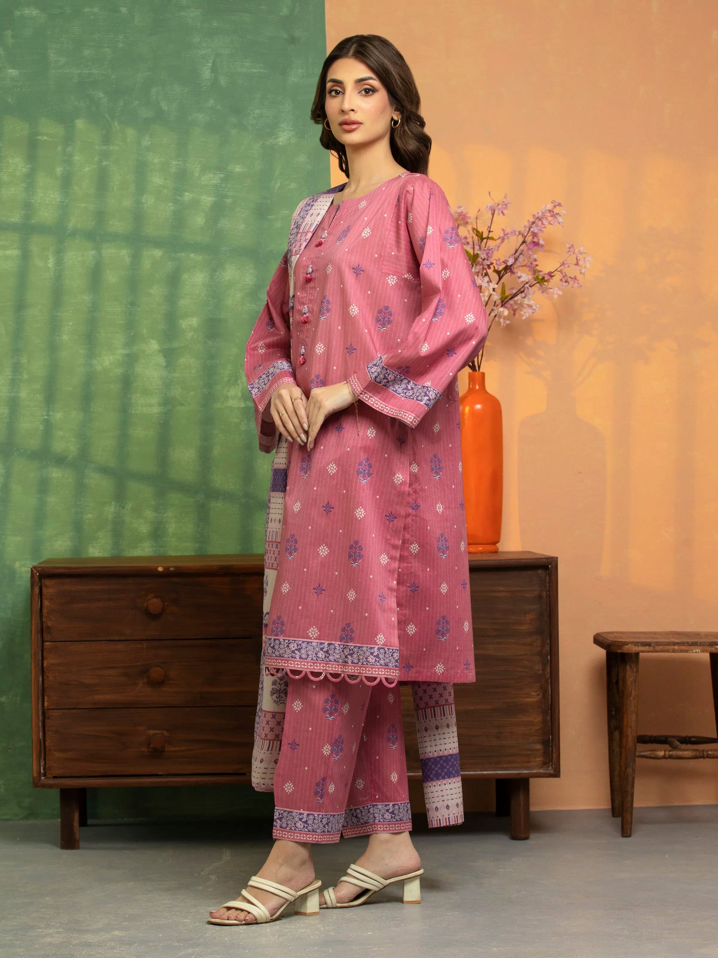 ED Unstitched Pink Printed Lawn 3 Piece