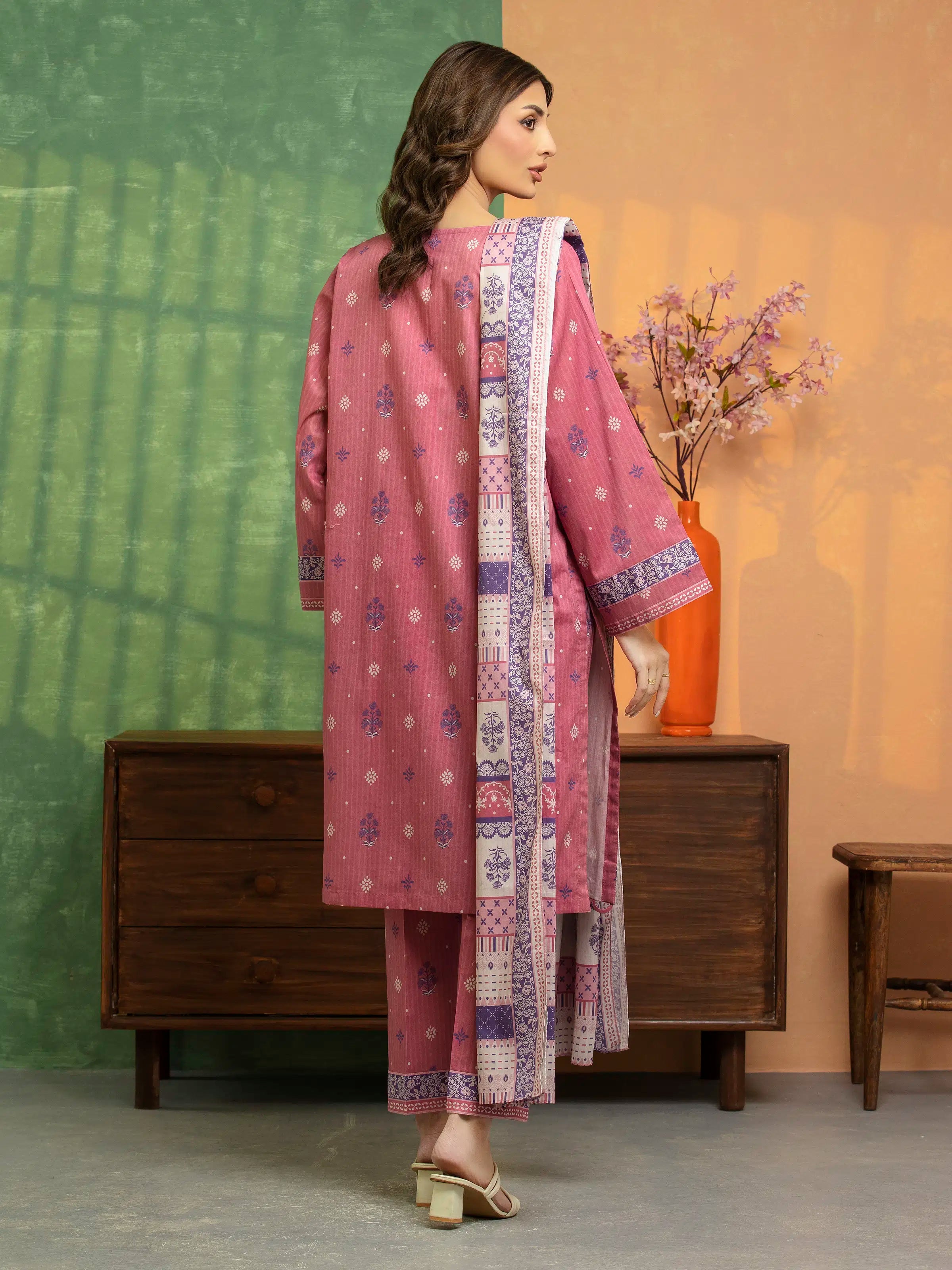 ED Unstitched Pink Printed Lawn 3 Piece