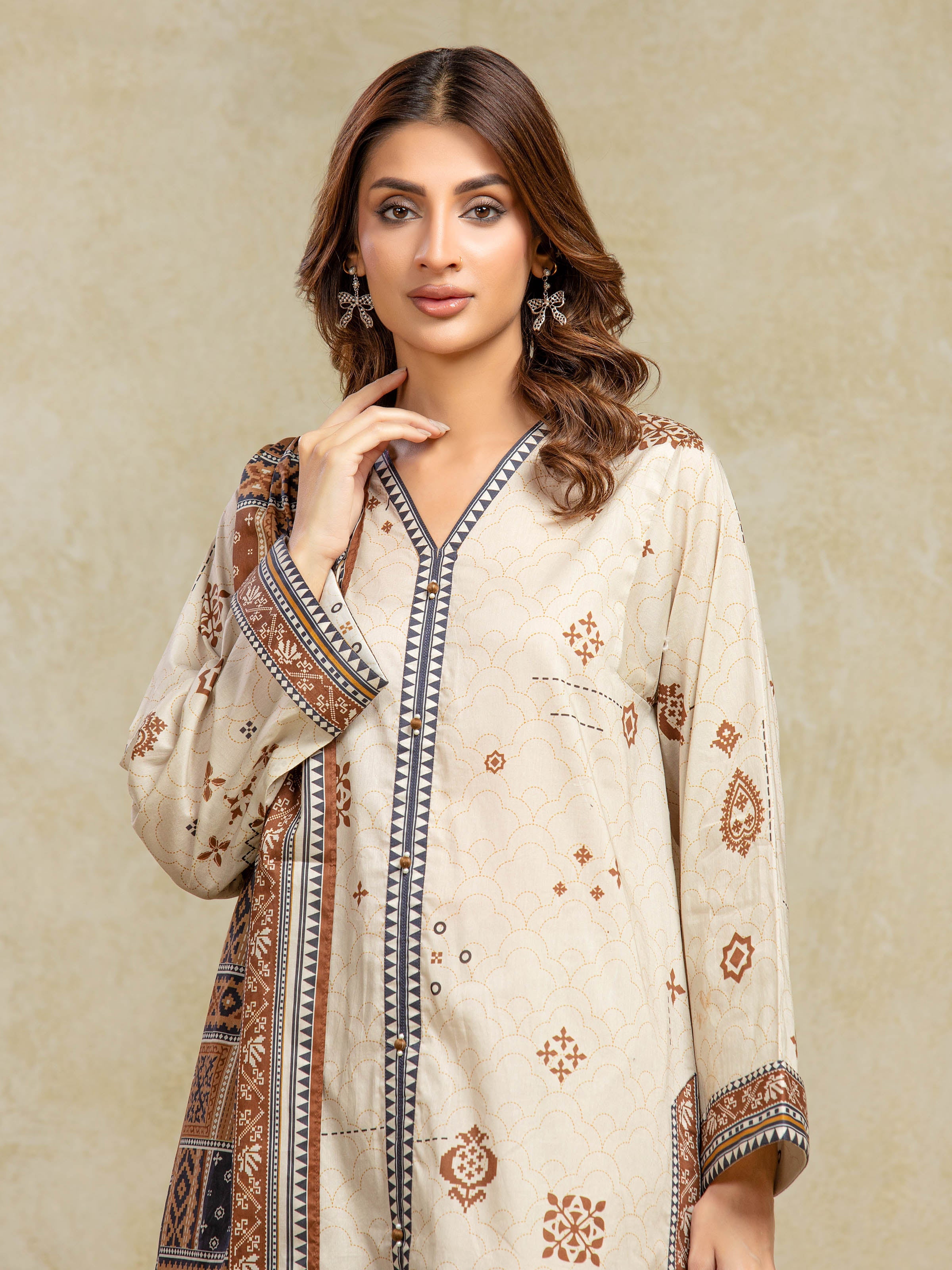 Edenrobe Unstitched Beige Printed Khaddar 3 Piece