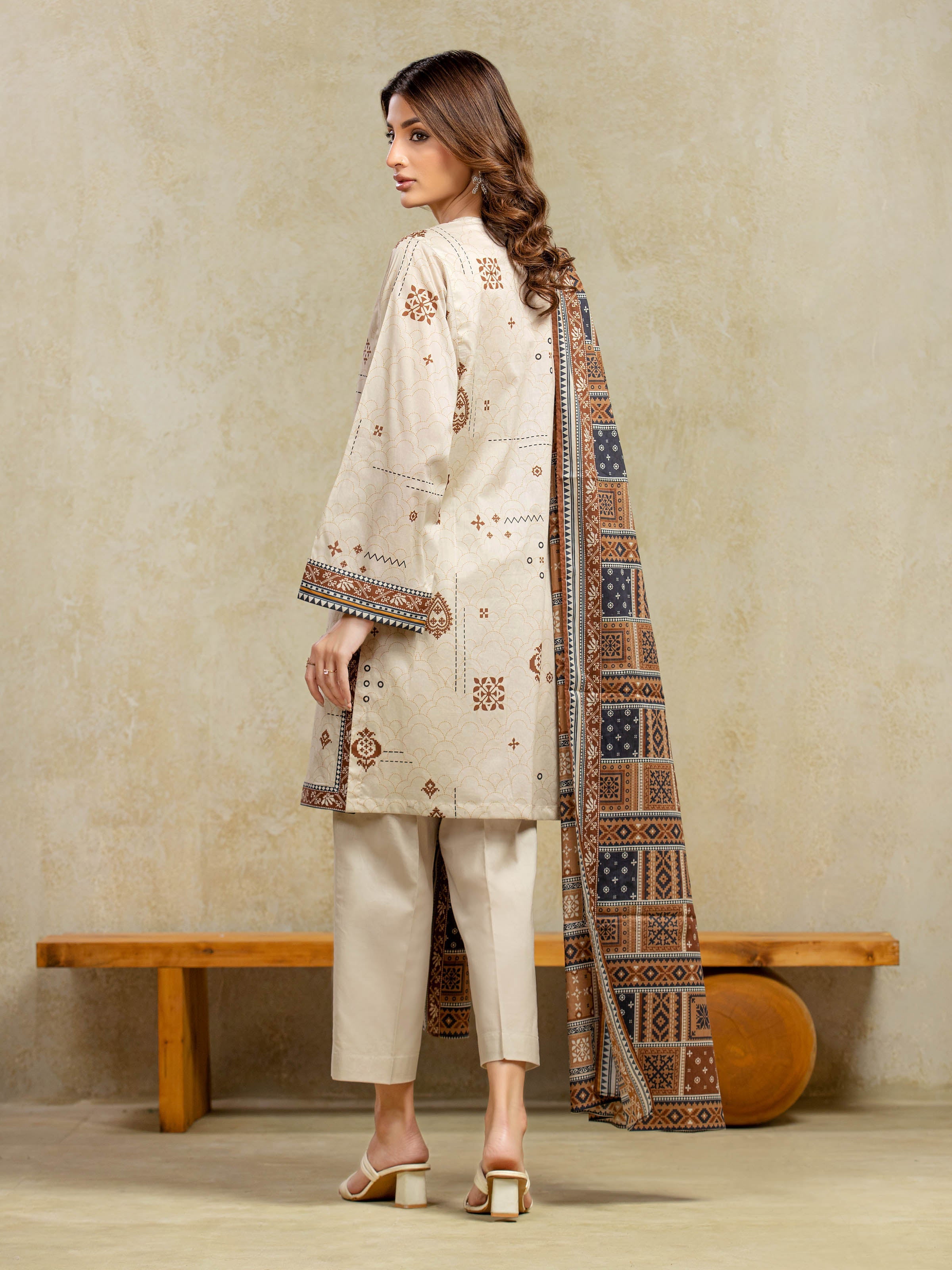 Edenrobe Unstitched Beige Printed Khaddar 3 Piece