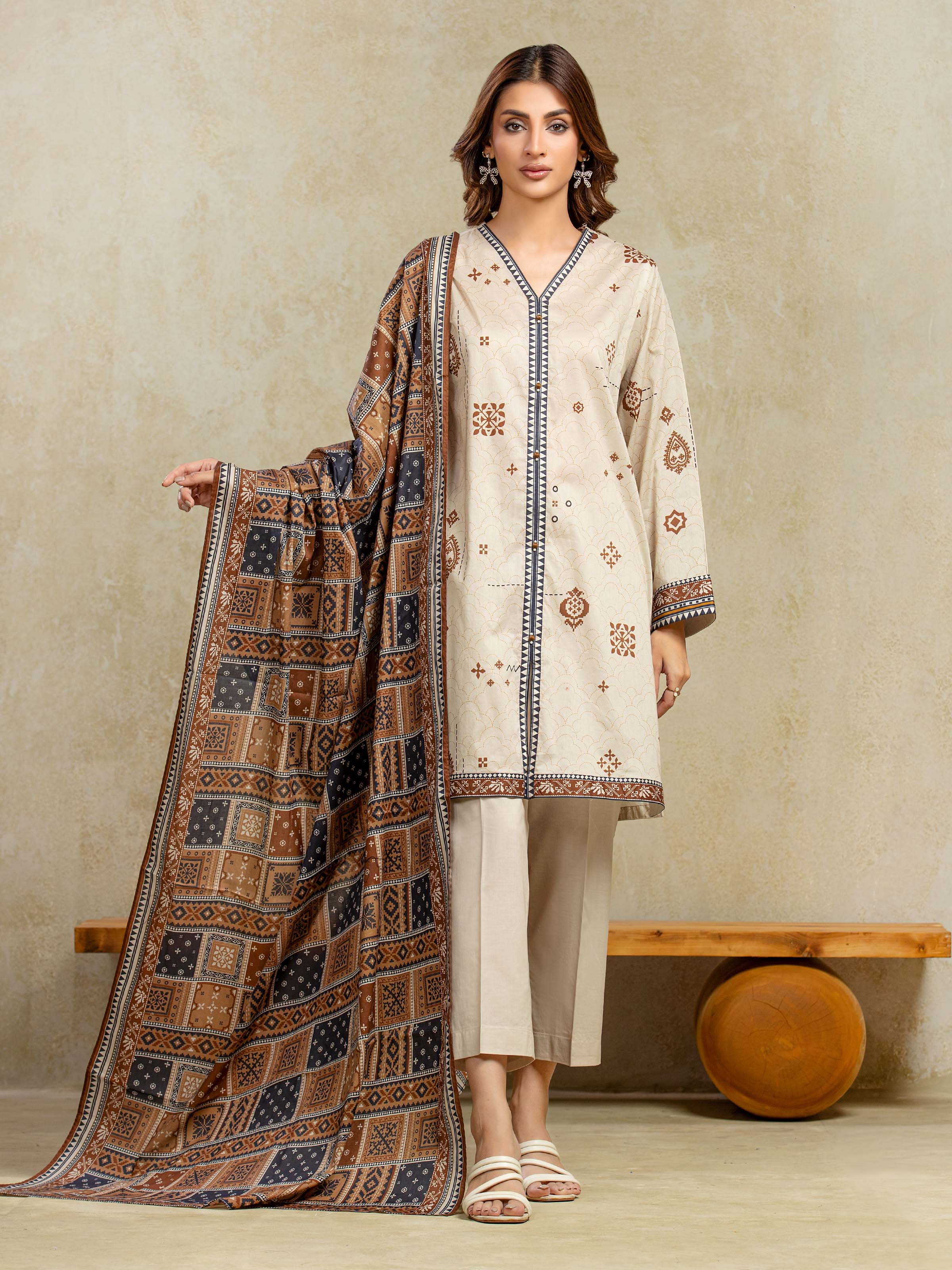 Edenrobe Unstitched Beige Printed Khaddar 3 Piece