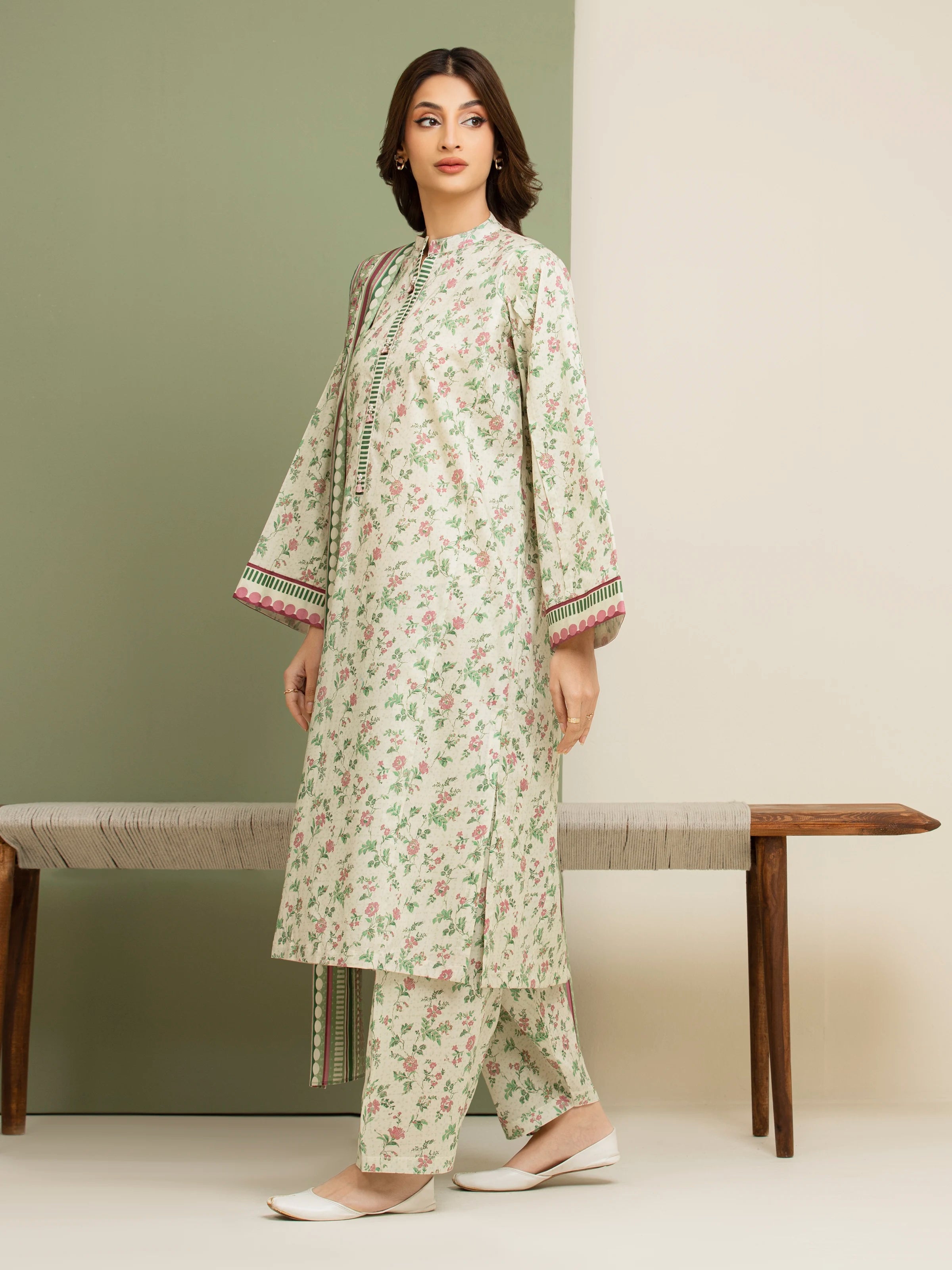 ED Unstitched Cream Printed Lawn 3 Piece