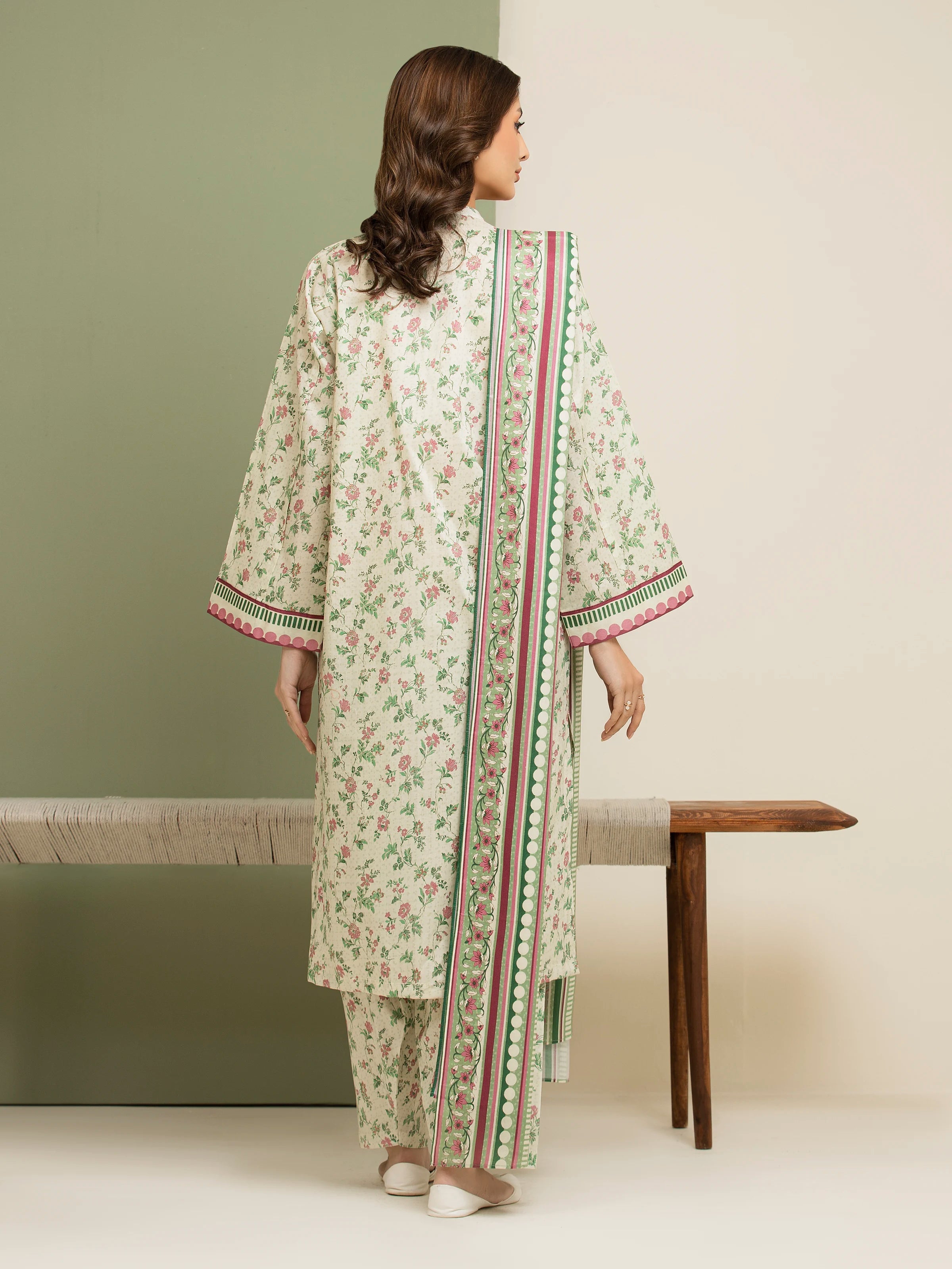 ED Unstitched Cream Printed Lawn 3 Piece