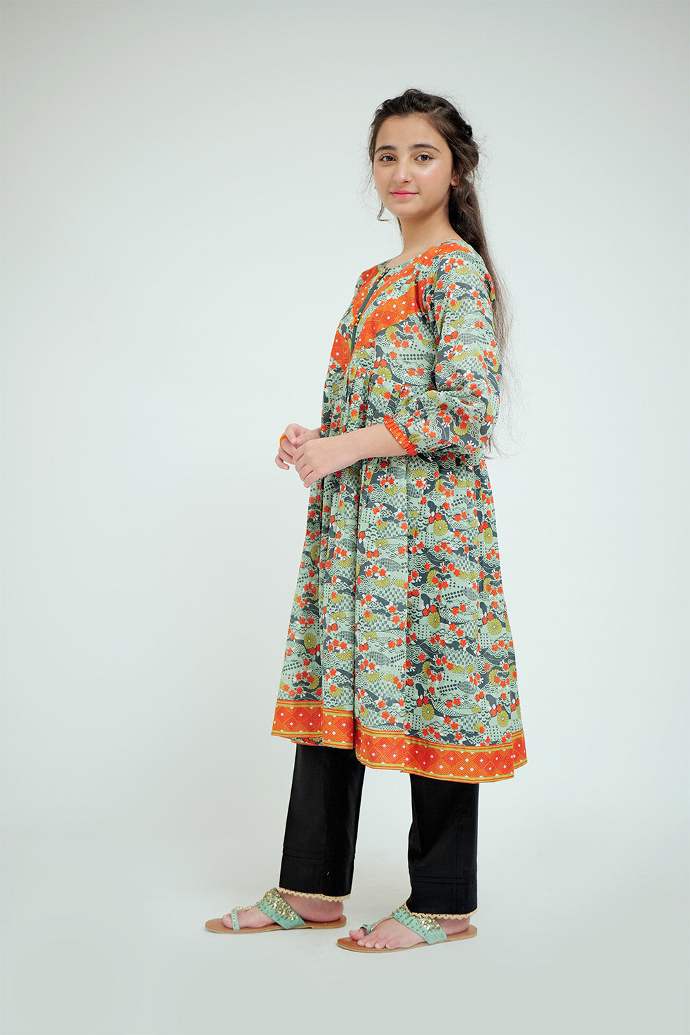 SN-02625 | Green & Multicolor | Casual Kurta | Cotton Lawn Printed