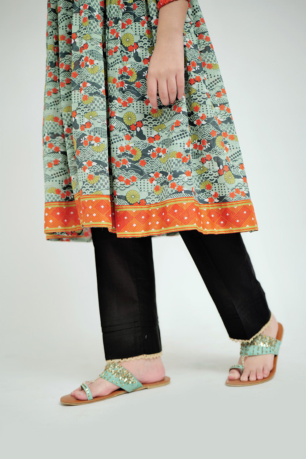 SN-02625 | Green & Multicolor | Casual Kurta | Cotton Lawn Printed