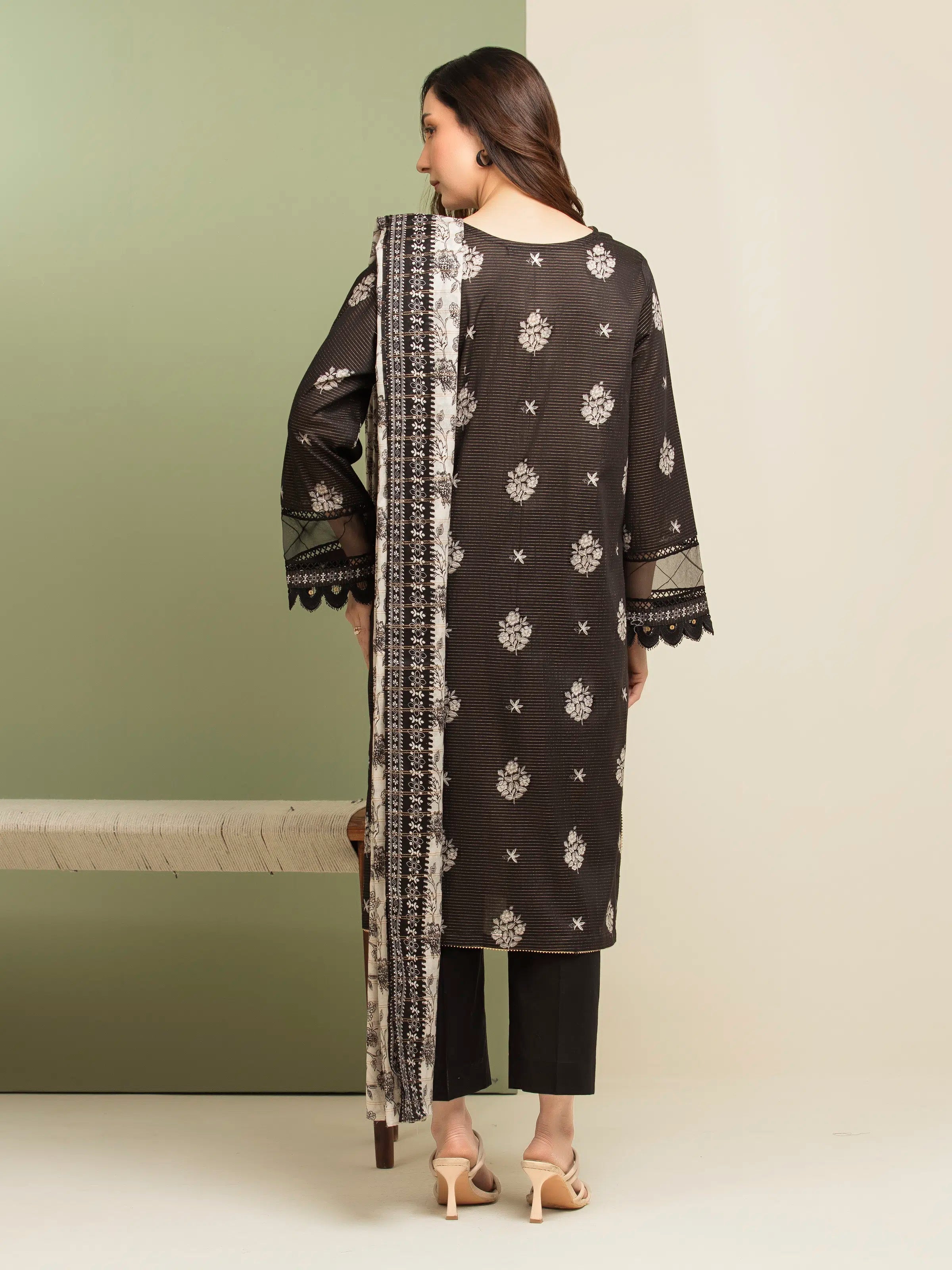 Edenrobe Unstitched Black Printed Zari Lawn 3 Piece