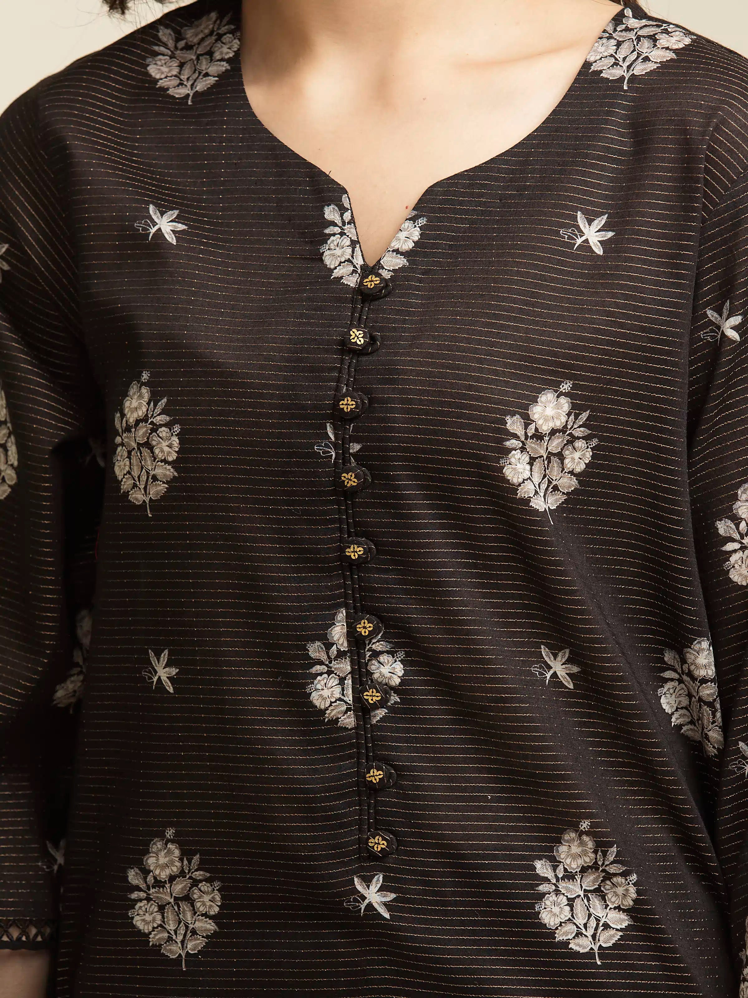 Edenrobe Unstitched Black Printed Zari Lawn 3 Piece