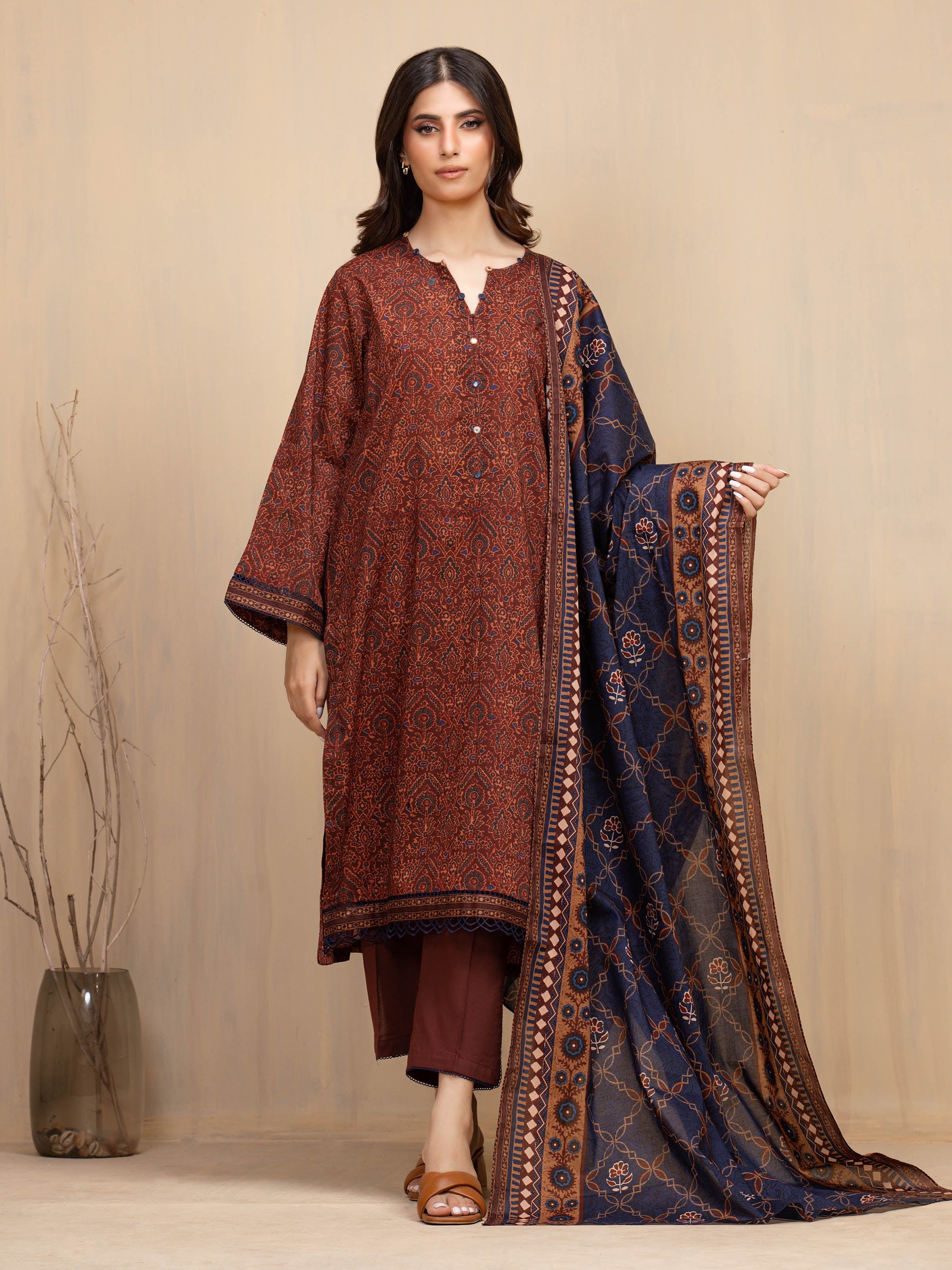 Edenrobe Unstitched Dark Brown Printed Khaddar 3 Piece