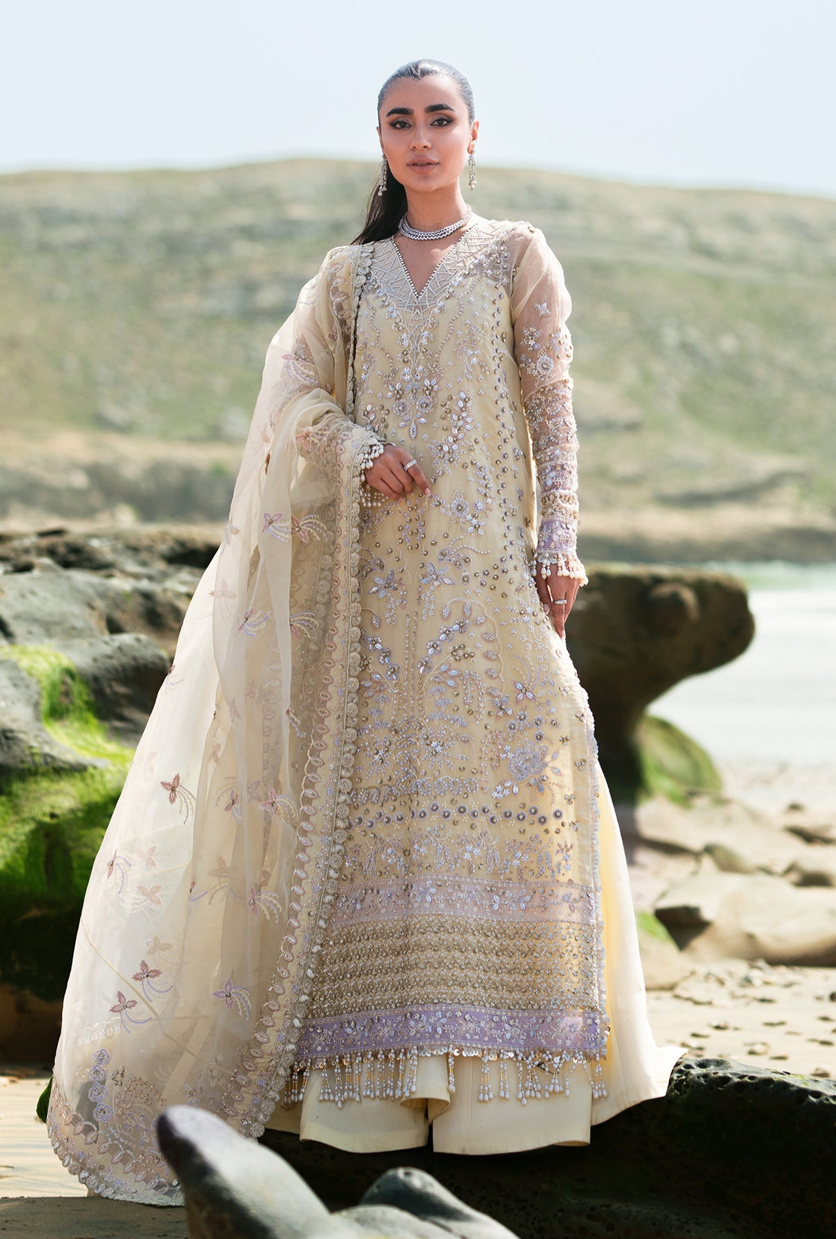 Kamari Reveuse Wedding Formals Collection By Emaan Adeel D-03 ELLE