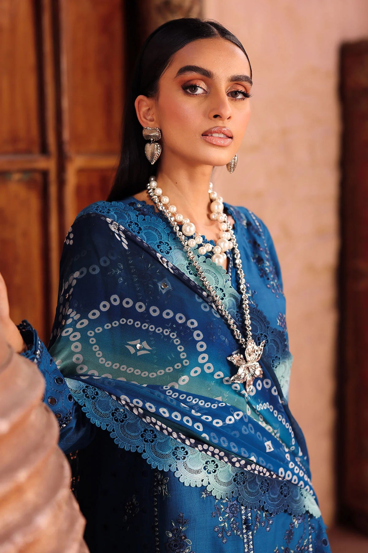 NUREH Bazar Chikankari Doriya Lawn Unstitched 3Pc Suit NE-160