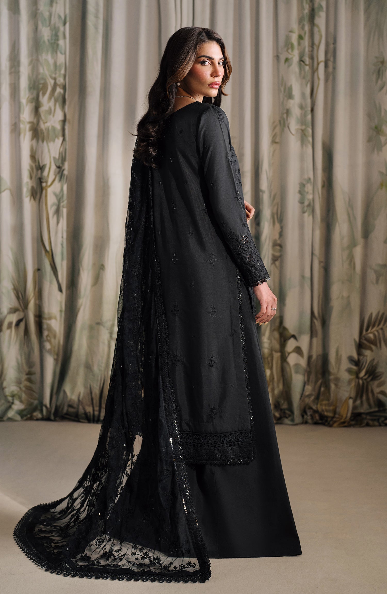 Zarif Embroidered Raw Silk Unstitched 3Pc Suit ZRF-RW-02