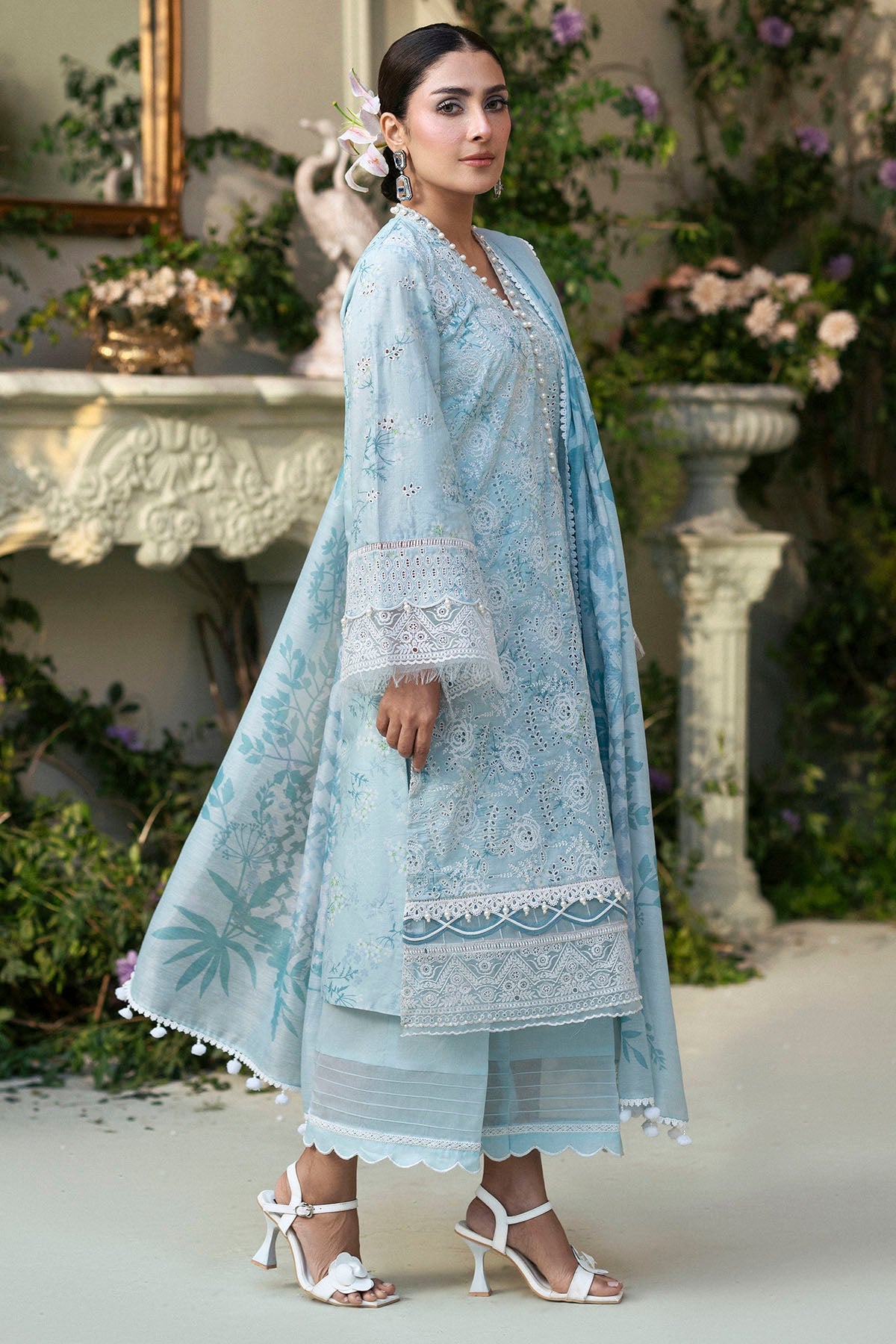 LAVENDER EMBROIDERED LAWN UNSTITCHED