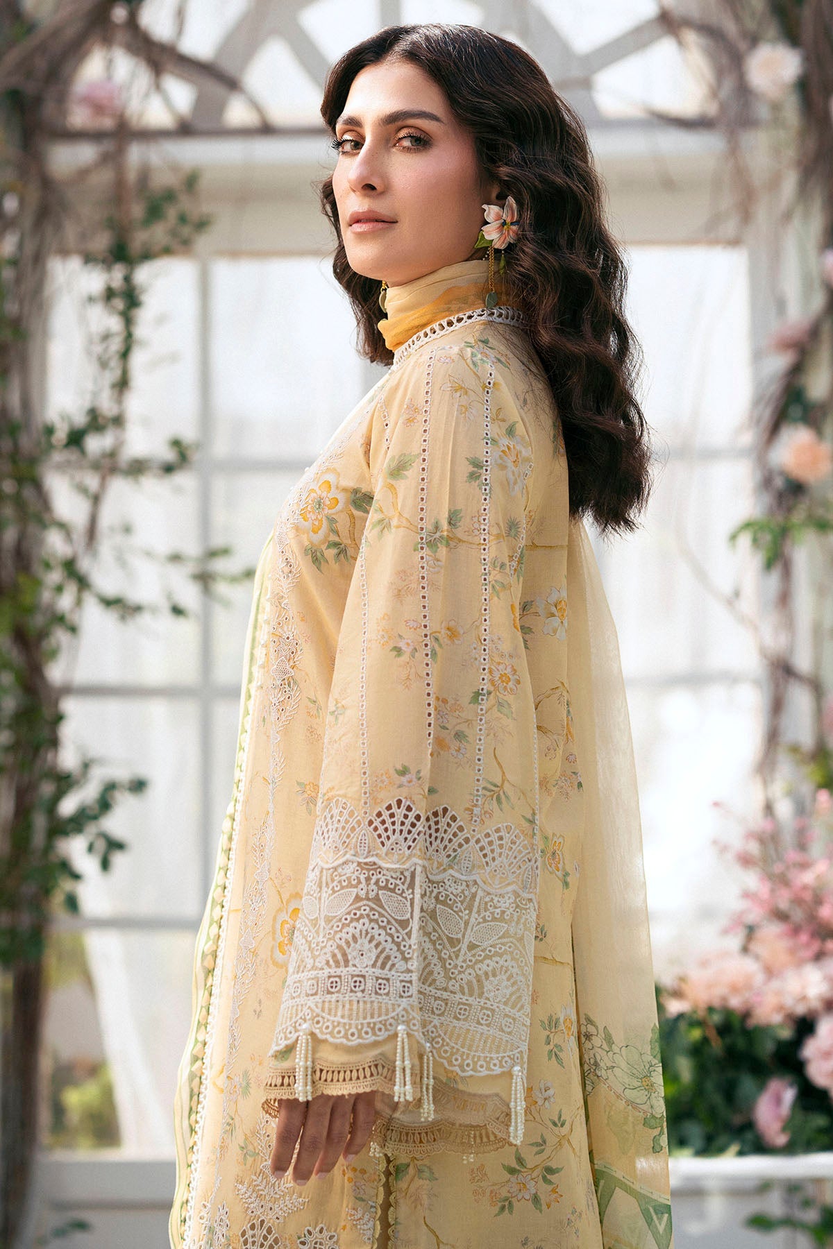 Motifz ORCHID EMBROIDERED LAWN UNSTITCHED