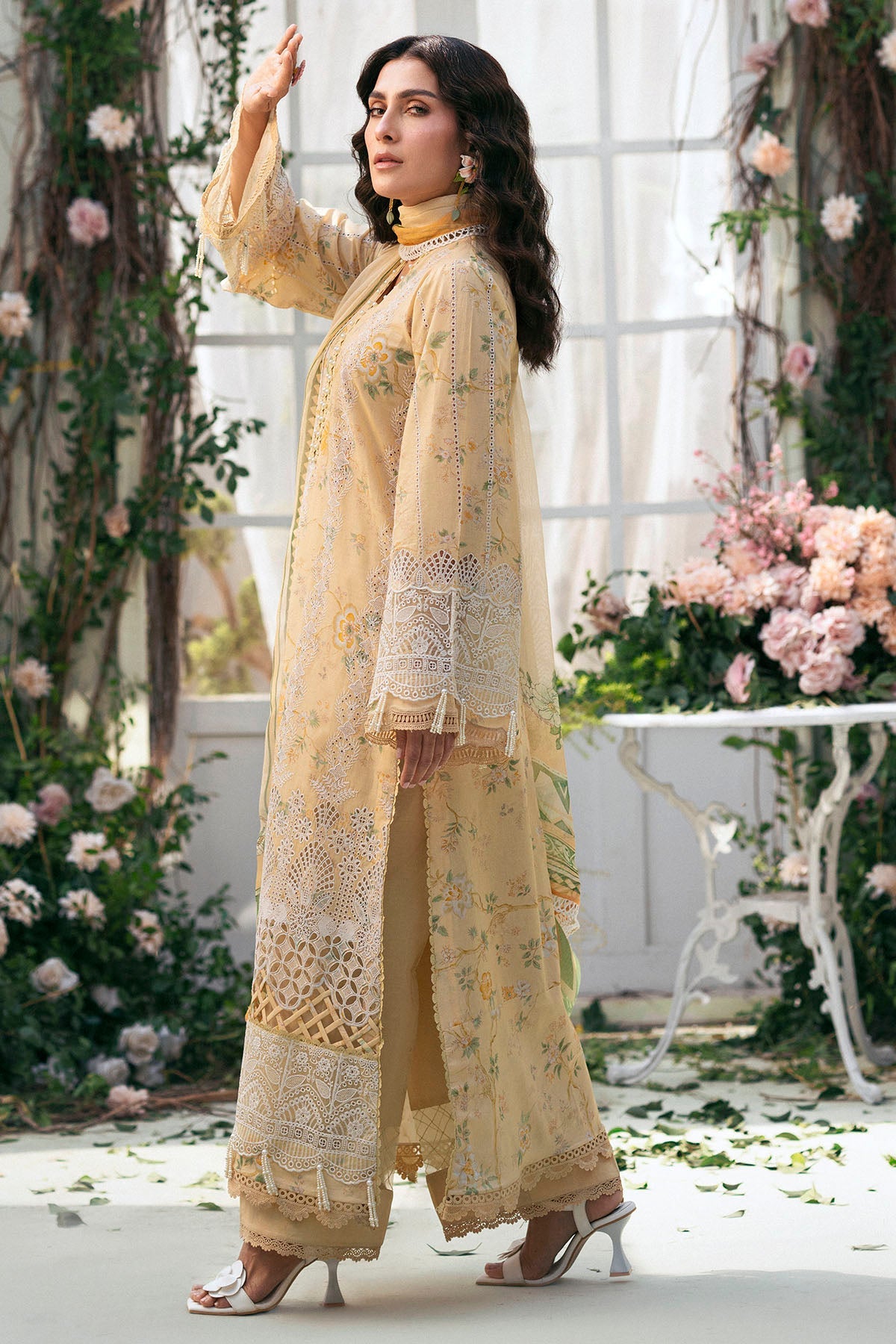 Motifz ORCHID EMBROIDERED LAWN UNSTITCHED