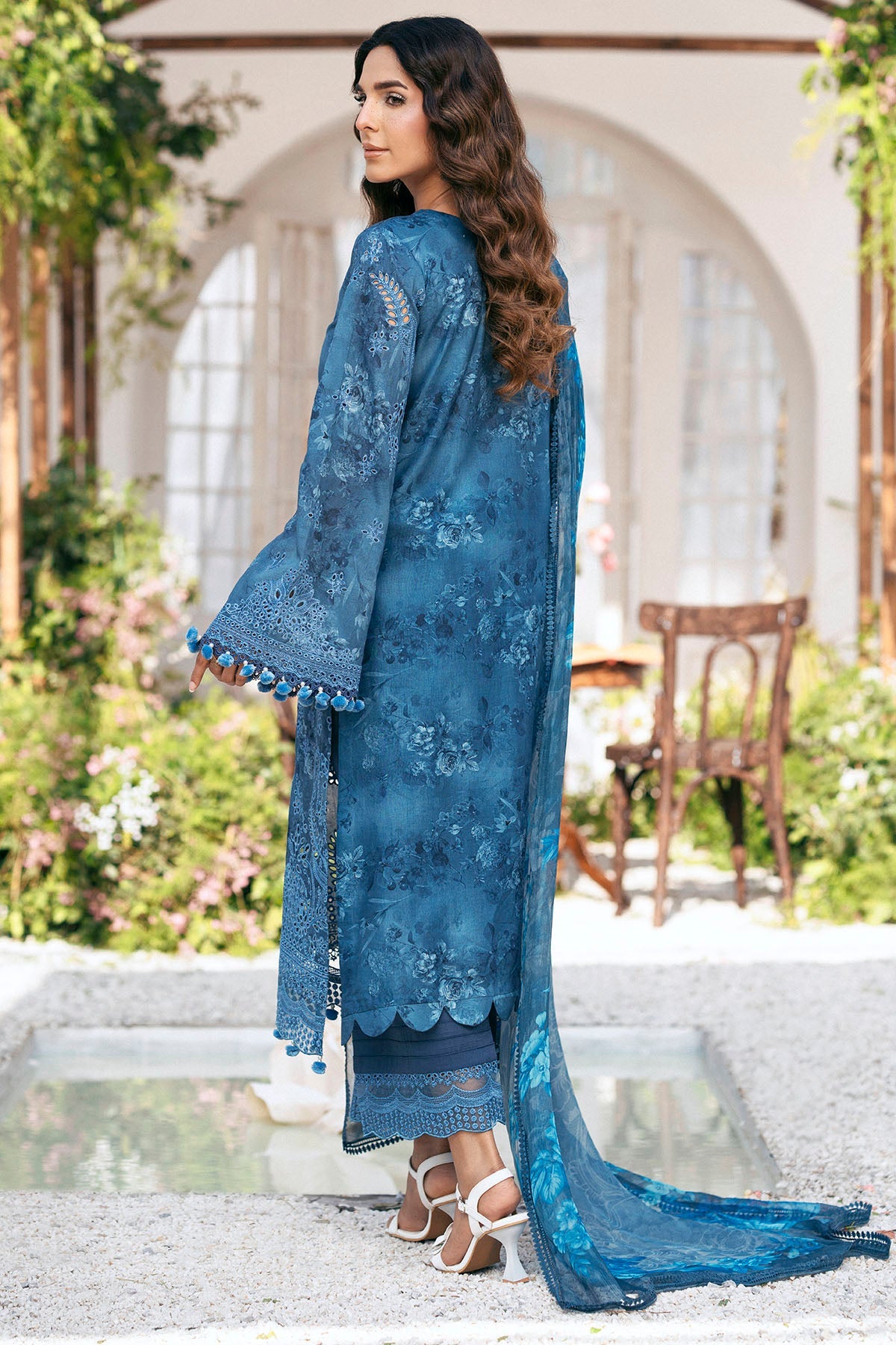 LILLY EMBROIDERED LAWN UNSTITCHED Motifz