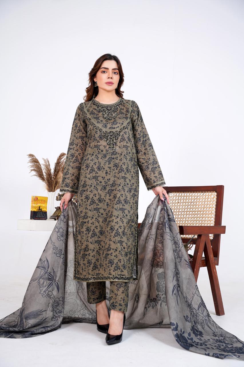 Zeenat Pret  3 PC Embroidered Dress