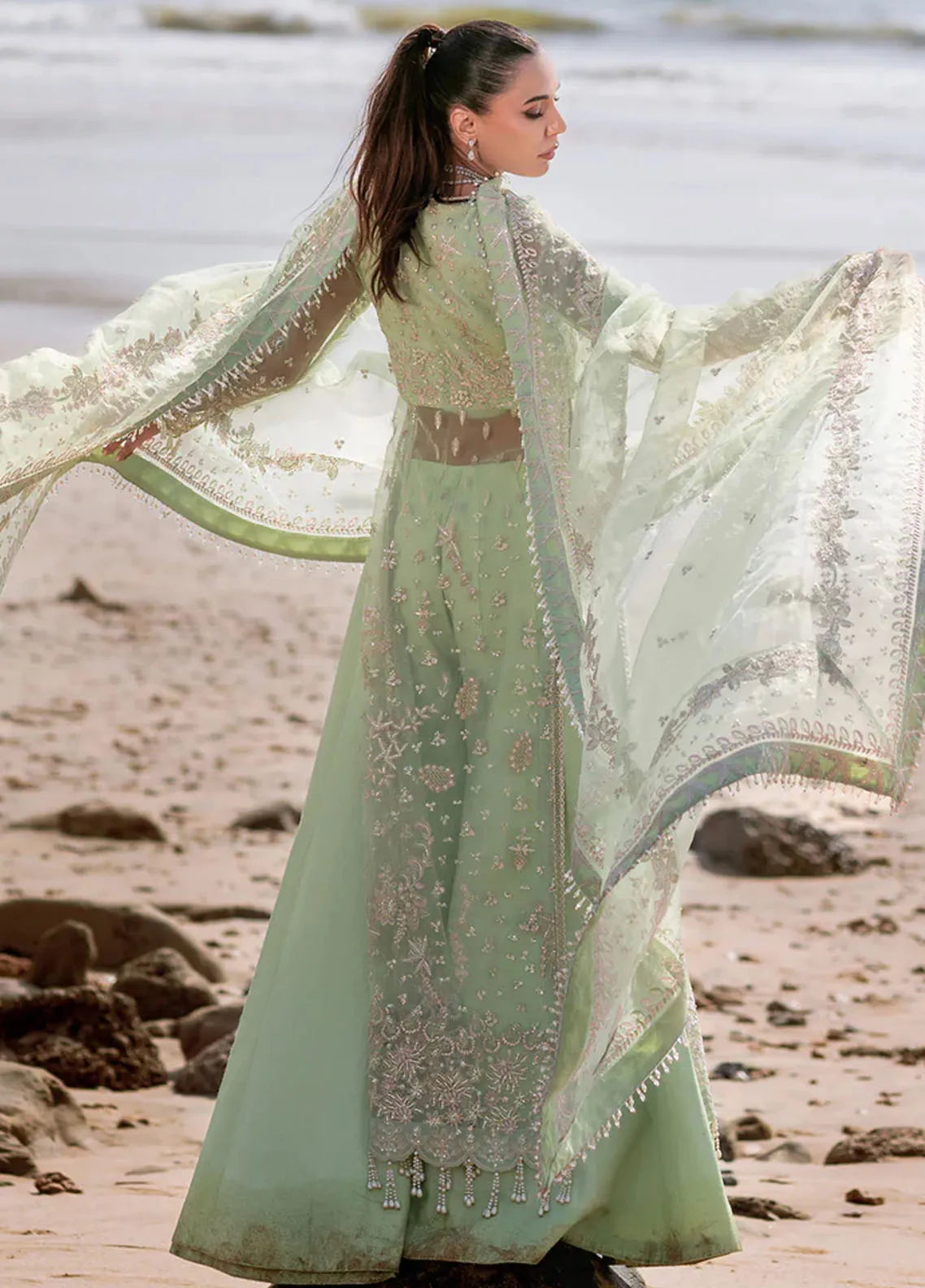 Kamari By Emaan Adeel Embroidered Organza Suit Unstitched 3 Piece Noir